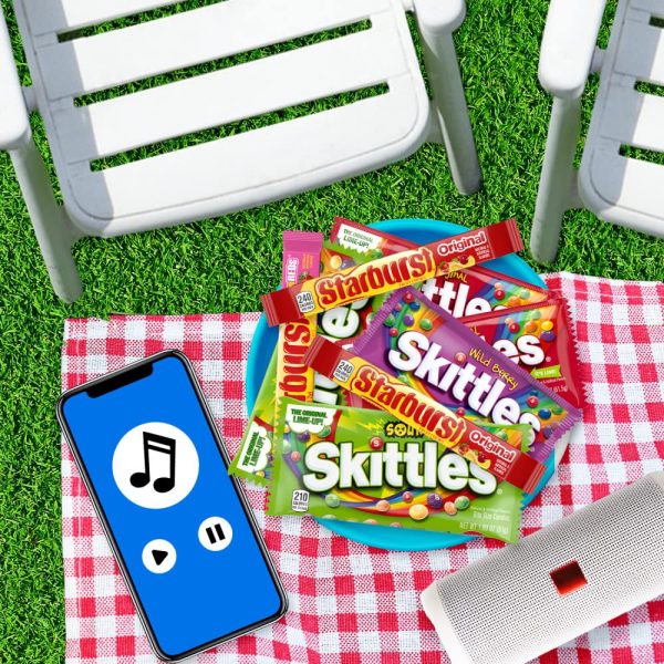 SKITTLES & STARBURST Assorted Candy Variety Pack for Holidays, Gifts, Parties, Candy Assortment, 37.05 oz (30 Count) Bulk Box  Skittles: Grocery & Gourmet Food - Image 4
